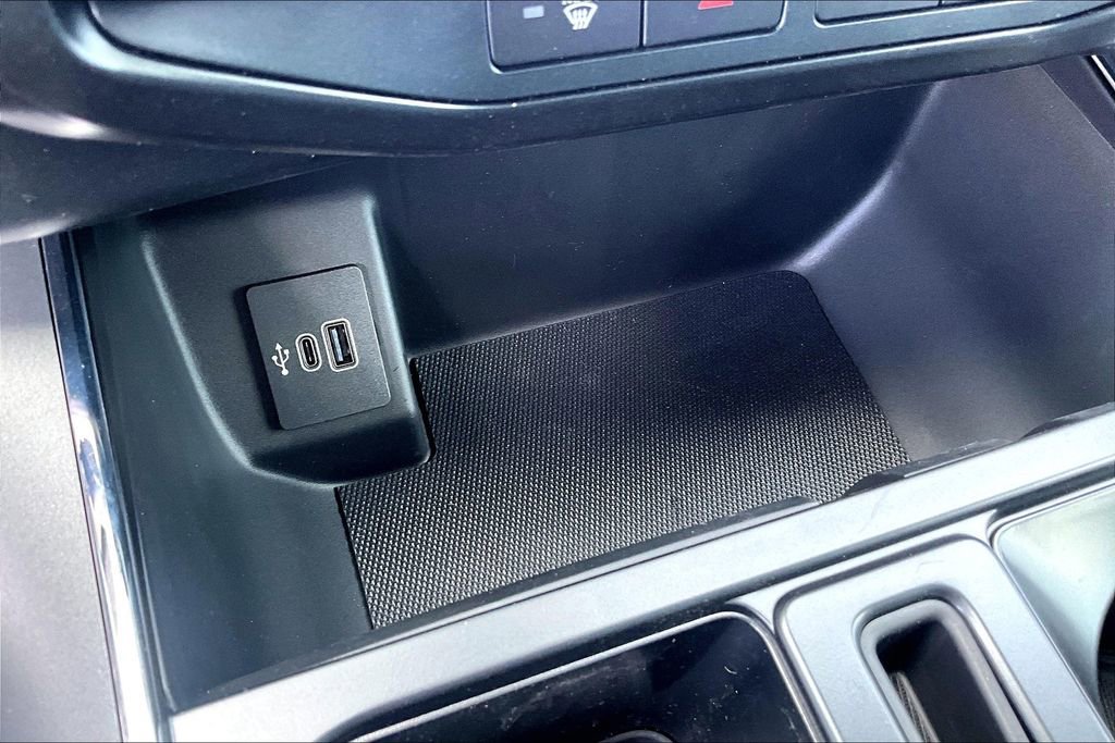 New 2025 Ford F150 Lightning Flash image 18