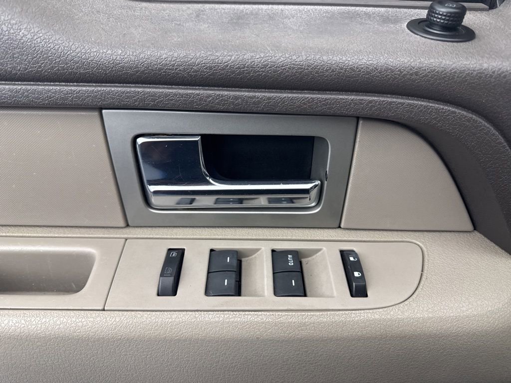 Used 2010 Ford F150 XLT image 30