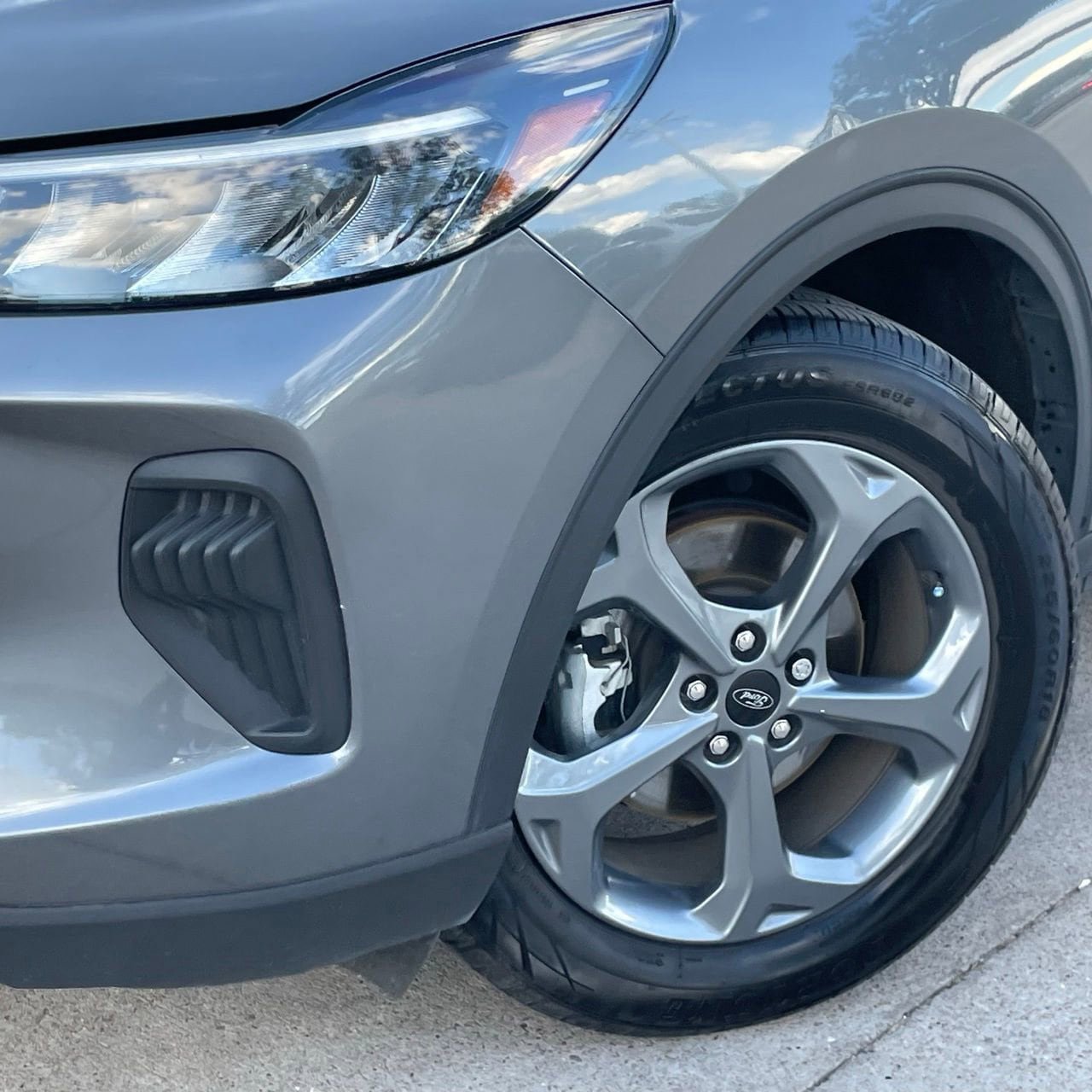 Used 2025 Ford Escape ST-Line FWD image 8