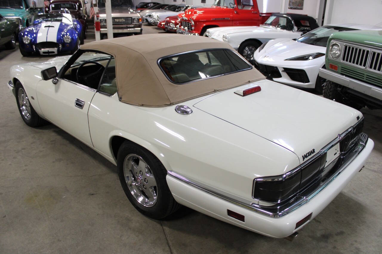 Used 1995 Jaguar XJS 4.0 Convertible image 17