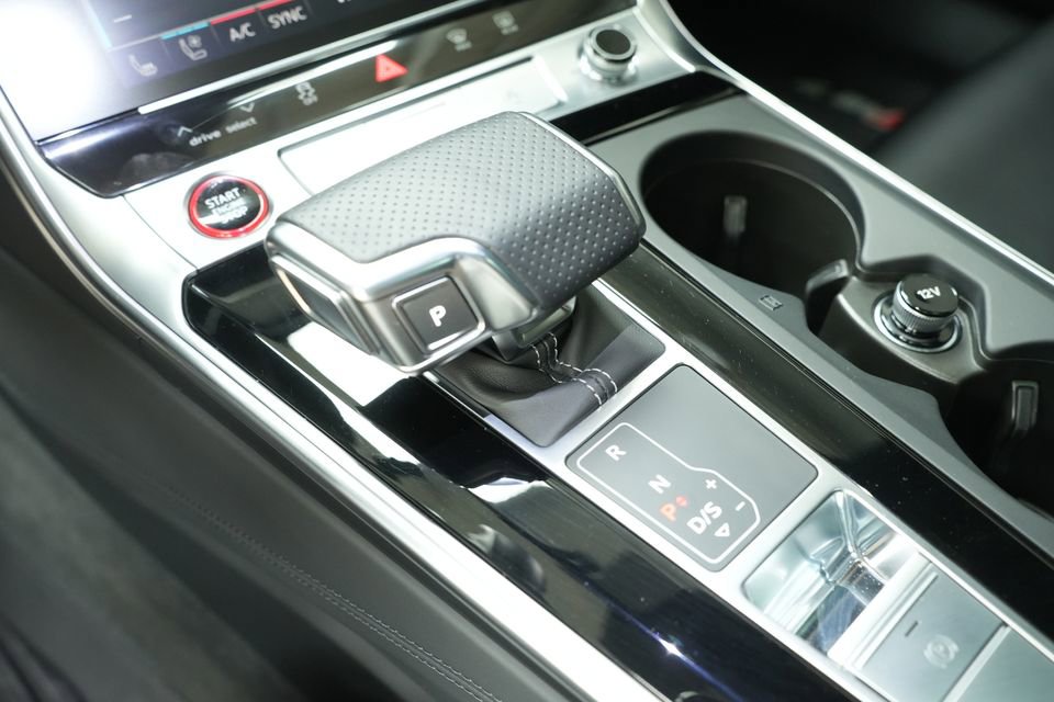Used 2023 Audi RS 7 Sportback AWD/4WD image 17