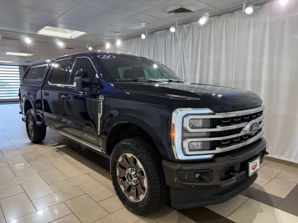 Used 2024 Ford F250 King Ranch w/ FX4 Off-Road Package AWD/4WD image 7