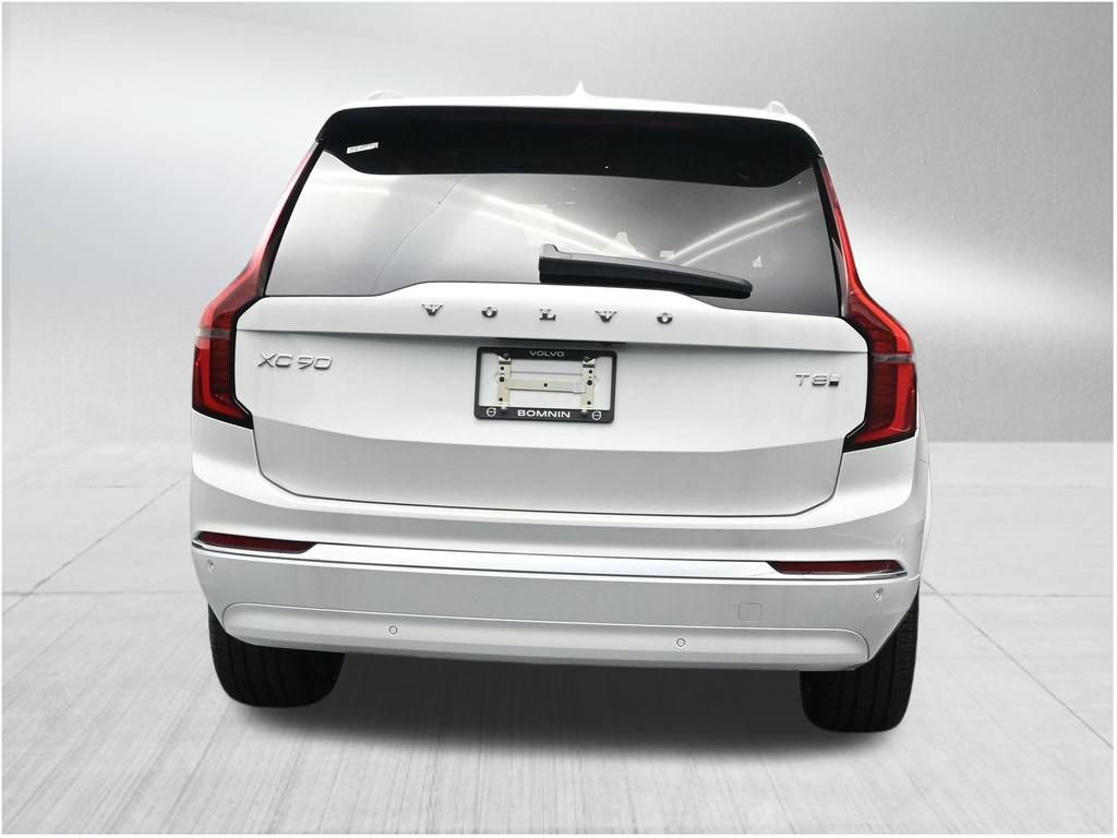 New 2026 Volvo XC90 T8 Plus AWD/4WD image 4