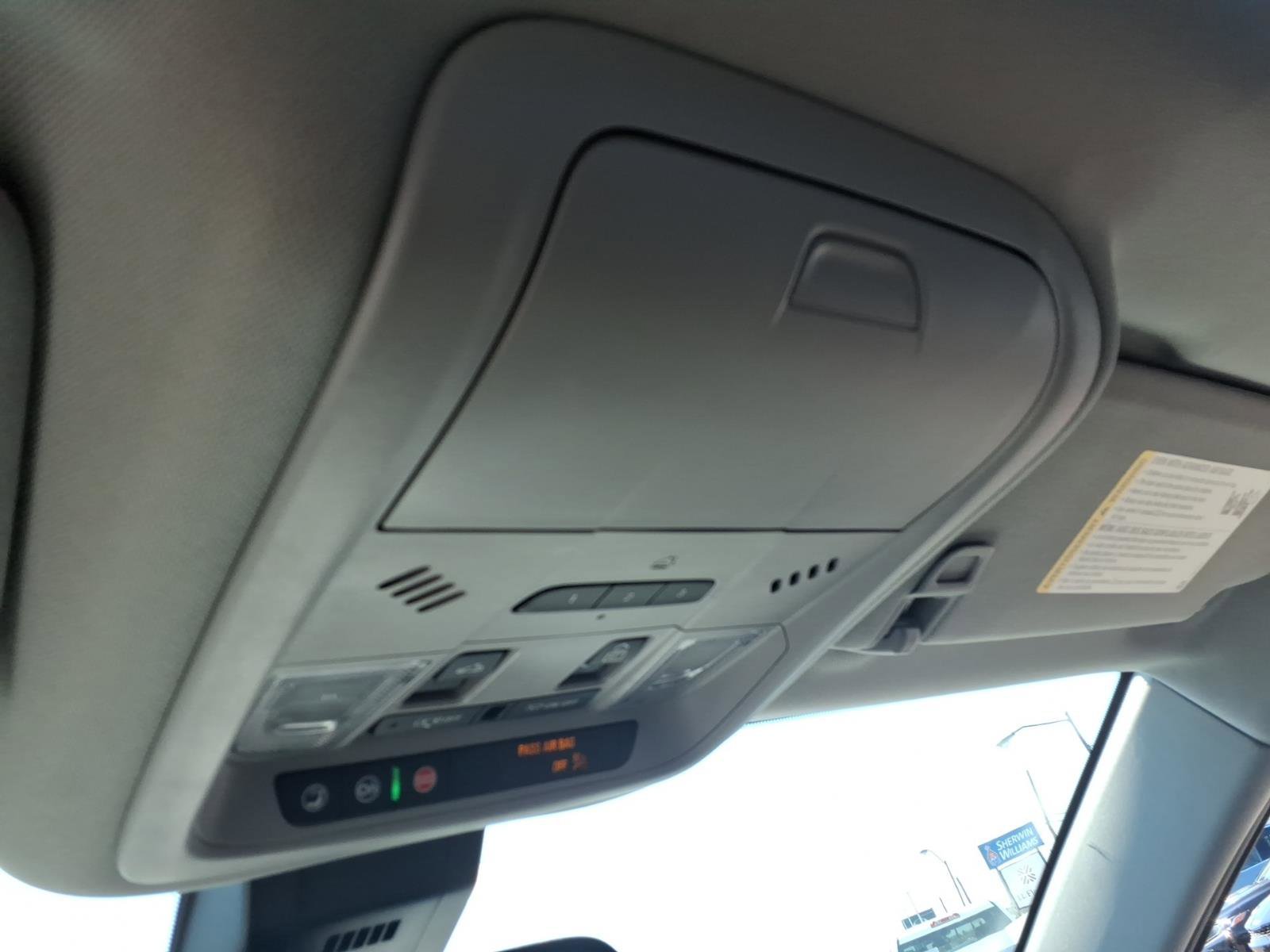 Certified 2023 GMC Terrain SLT w/ Infotainment Package II image 34