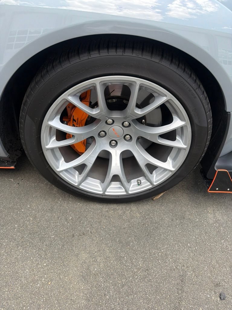 Used 2022 Dodge Challenger SRT Hellcat RWD image 9