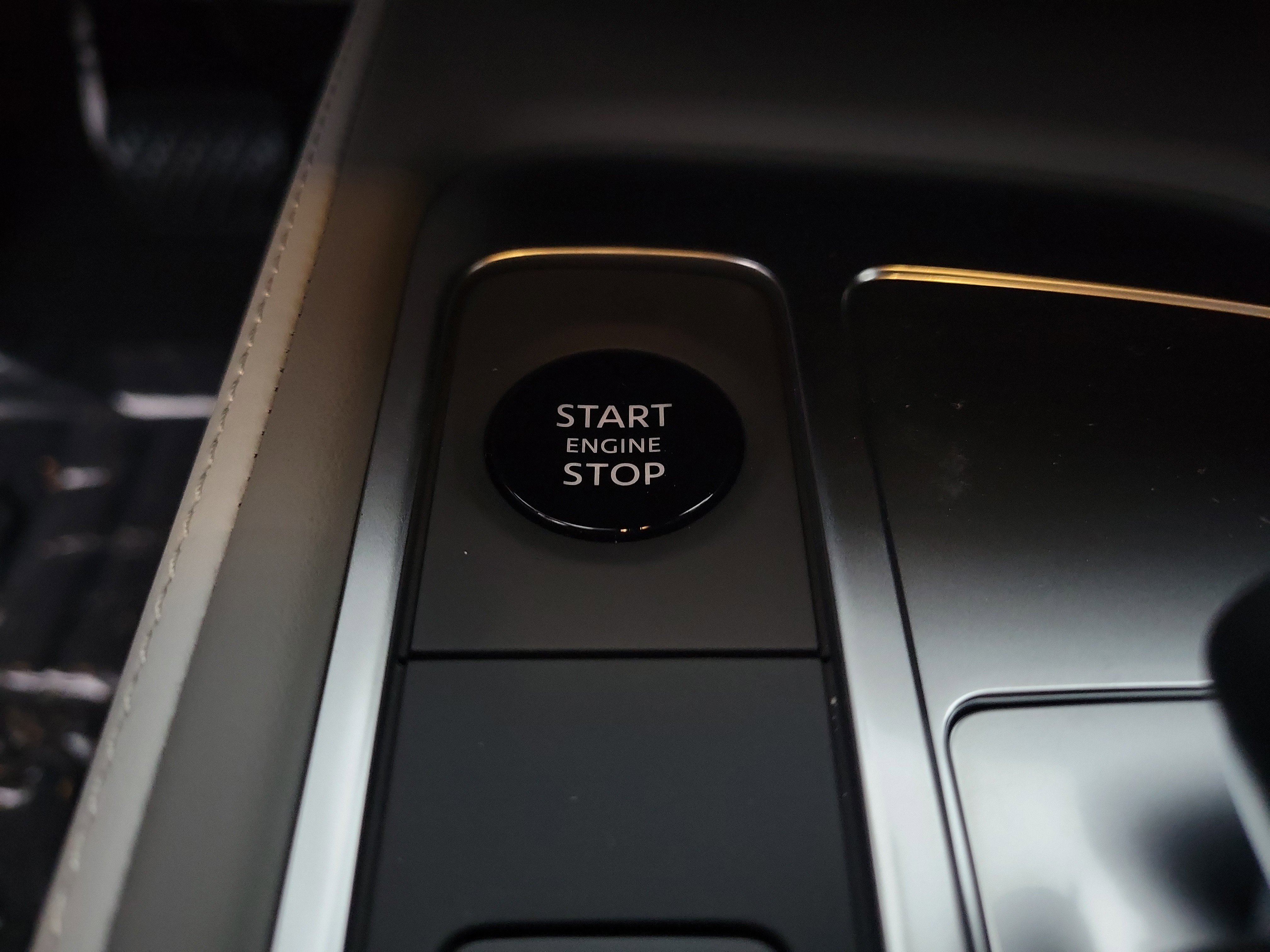 New 2026 INFINITI QX60 Autograph w/ Dark Cargo Package image 16