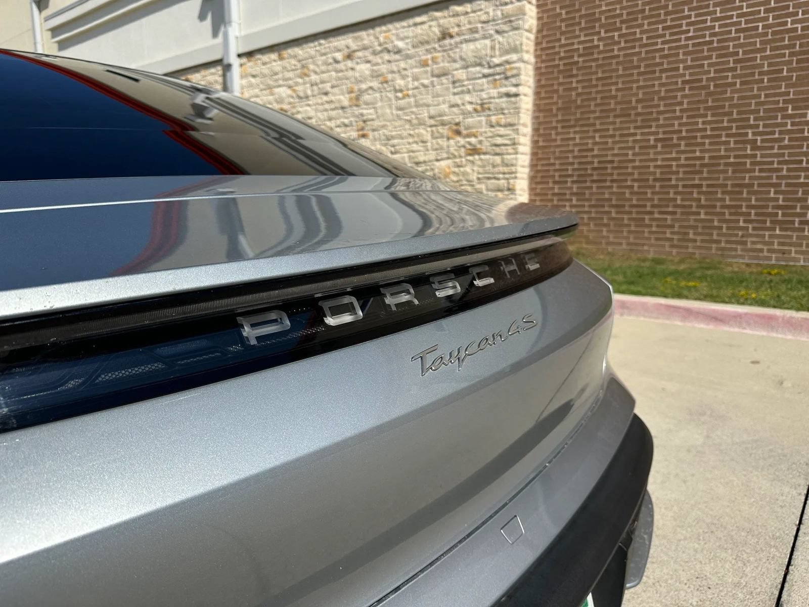 Used 2020 Porsche Taycan 4S AWD/4WD image 7