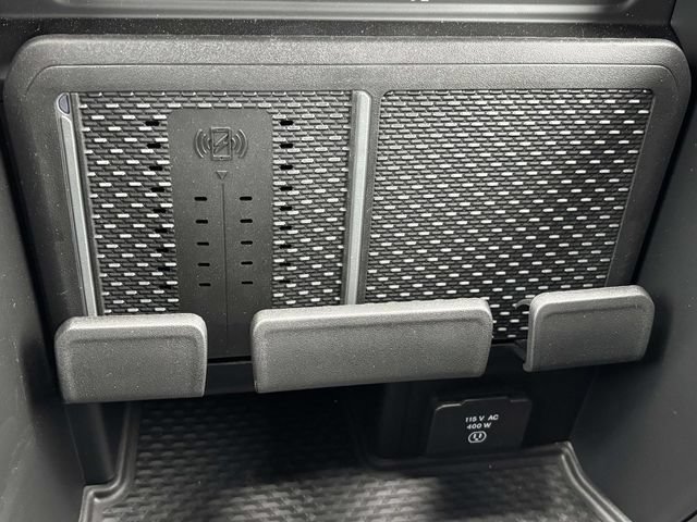 New 2026 RAM 1500 4x4 Crew Cab image 27