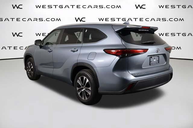 Used 2023 Toyota Highlander XLE FWD image 43