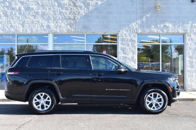 Used 2023 Jeep Grand Cherokee L Limited AWD/4WD image 3