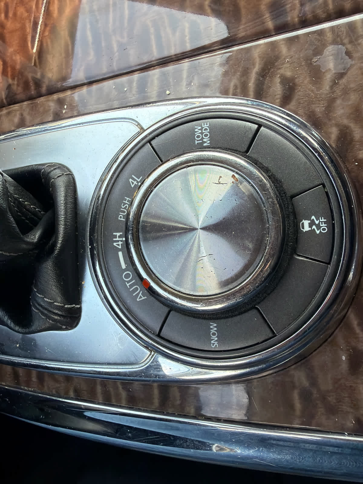 Used 2020 Nissan Armada SL w/ Premium Package AWD/4WD image 23