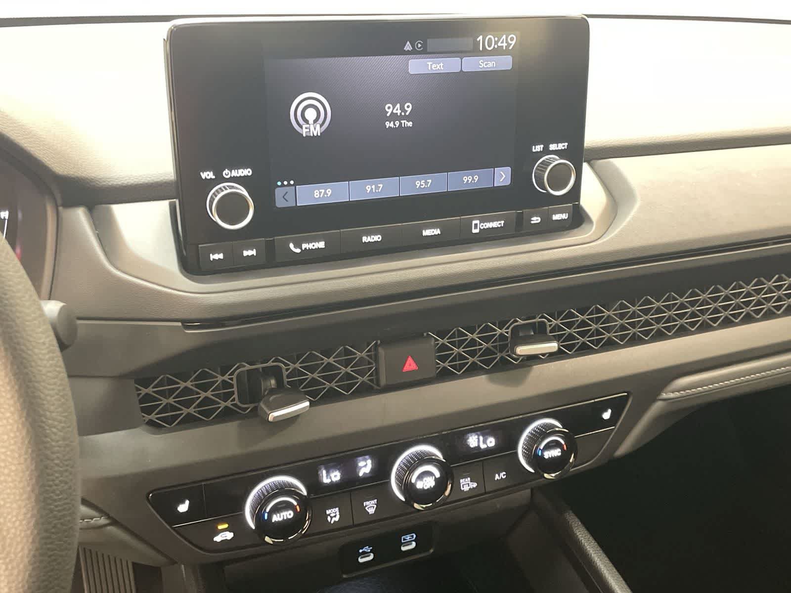 Certified 2025 Honda Accord SE image 5