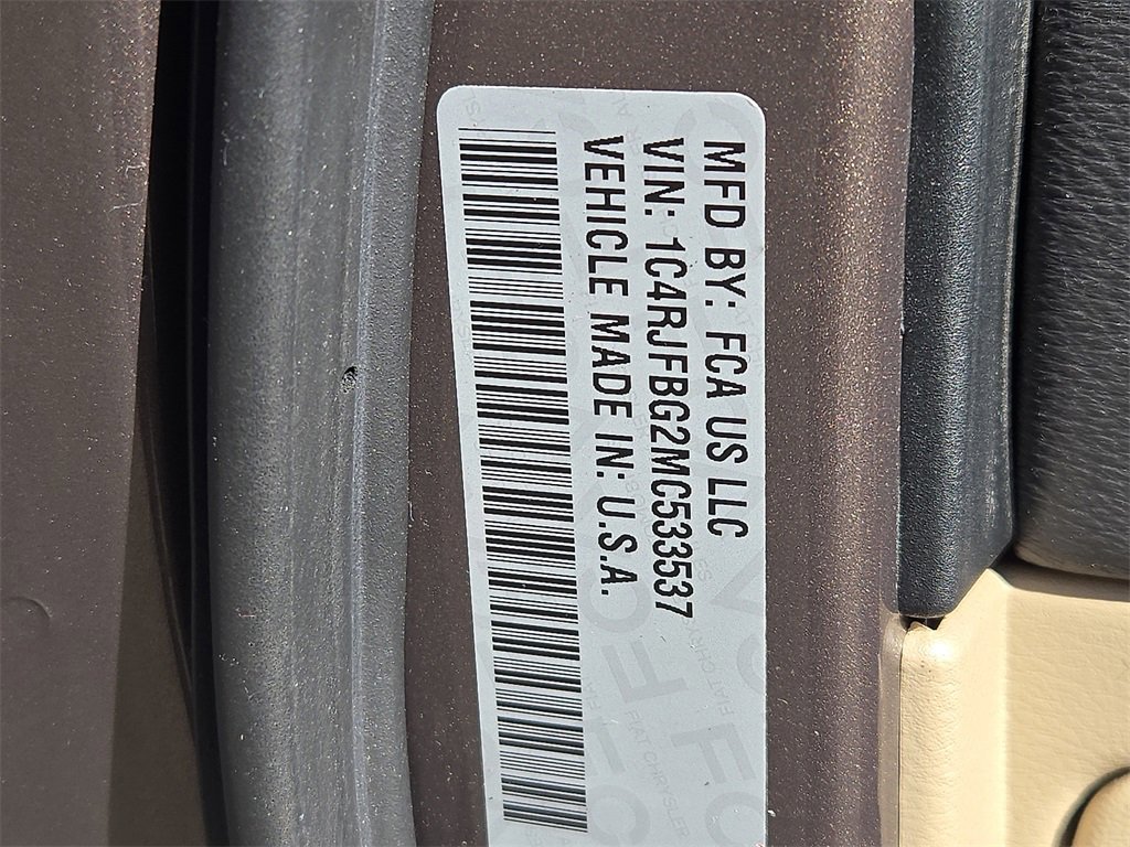 Used 2021 Jeep Grand Cherokee Limited w/ Luxury Group II image 26