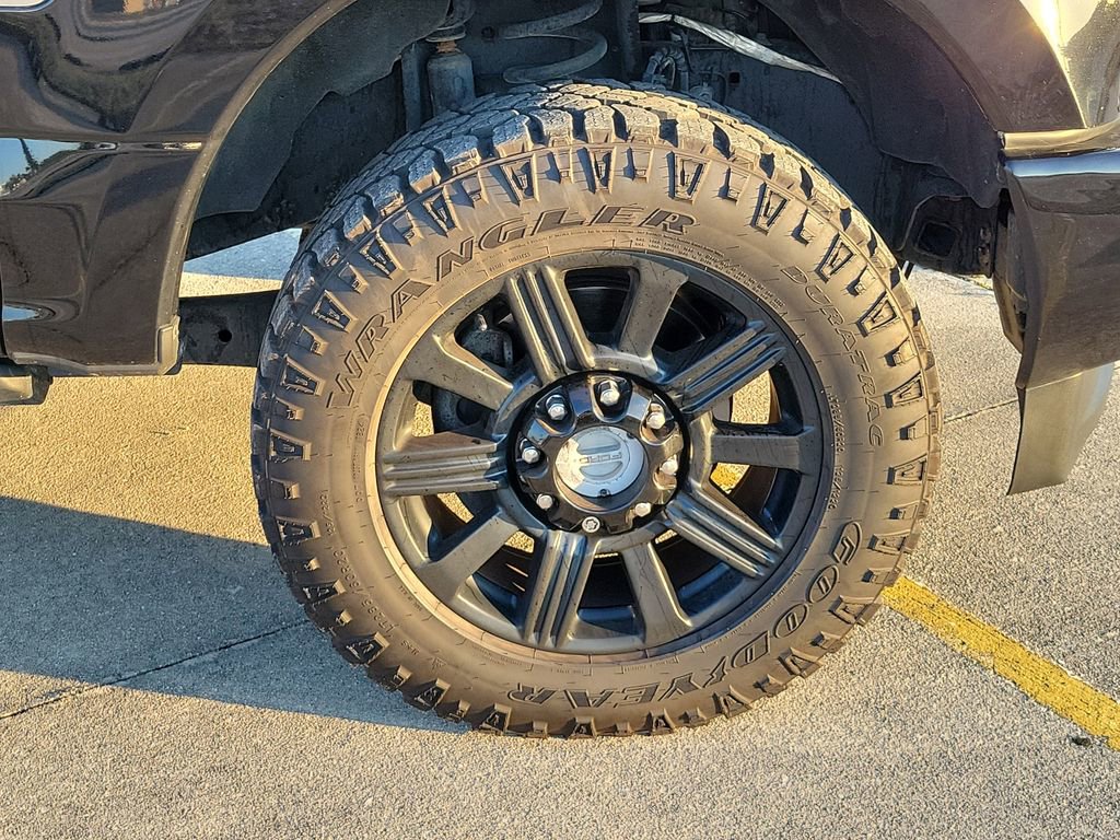 Used 2019 Ford F250 Limited w/ FX4 Off-Road Package image 7
