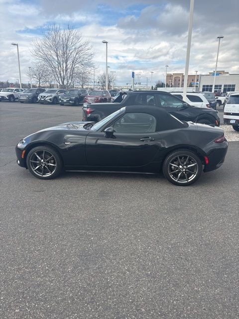 Used 2016 MAZDA MX-5 Miata Grand Touring image 6