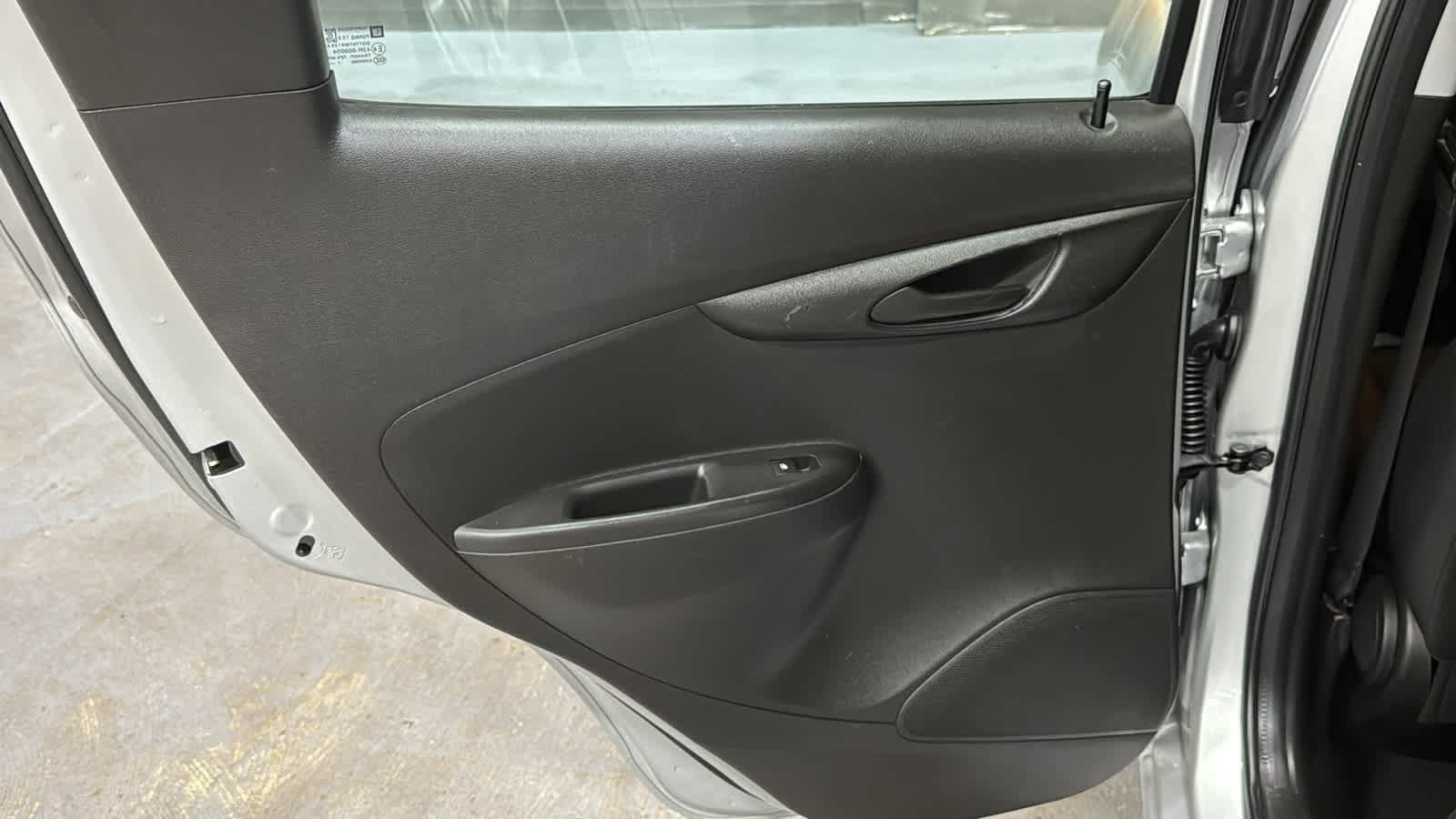 Used 2018 Chevrolet Spark LT FWD image 20