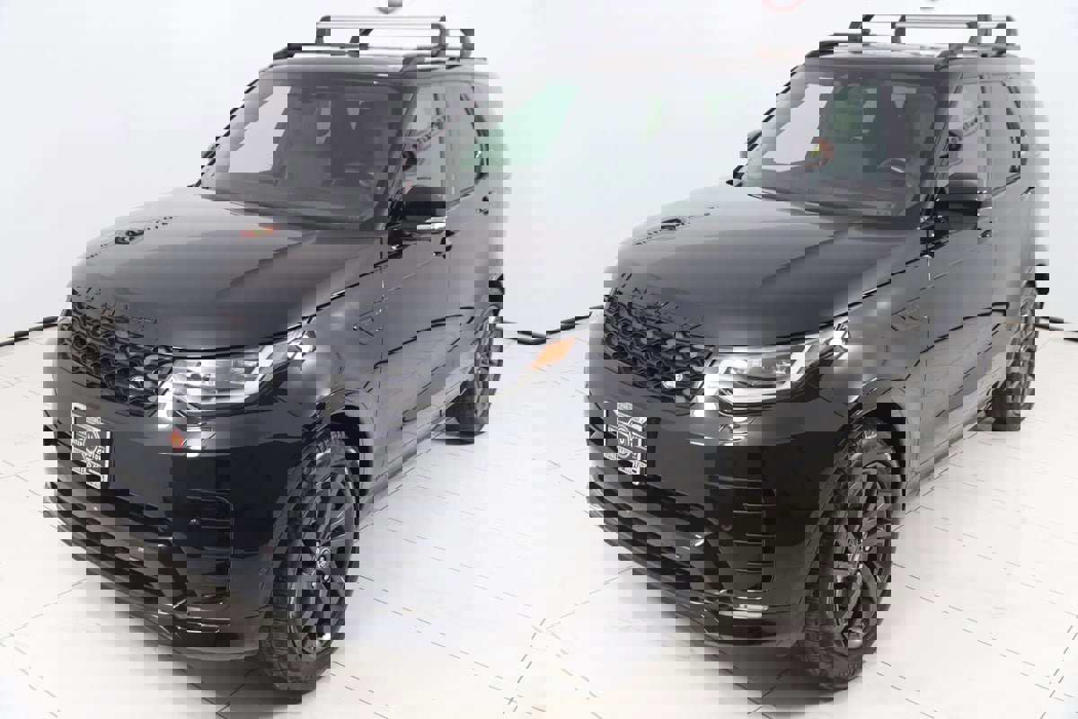 Used 2023 Land Rover Discovery S R-Dynamic image 23