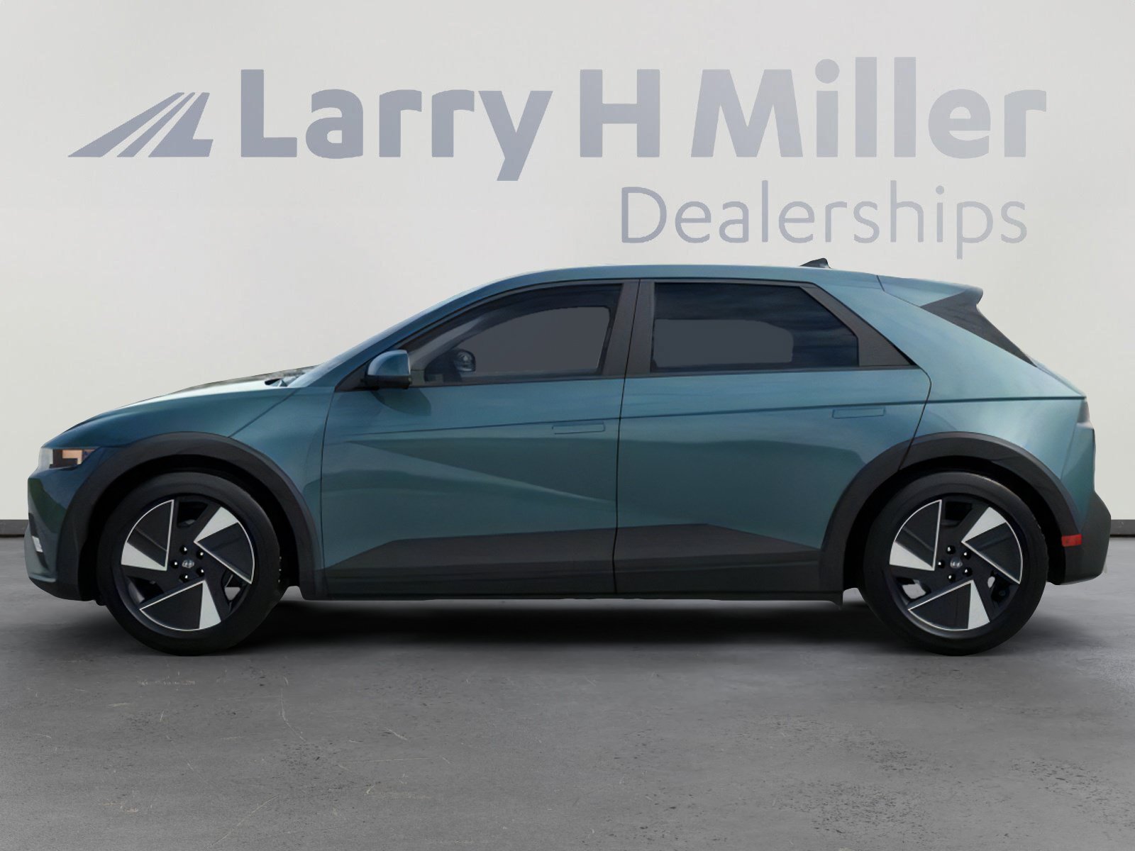 New 2026 Hyundai Ioniq 5 SE RWD image 3