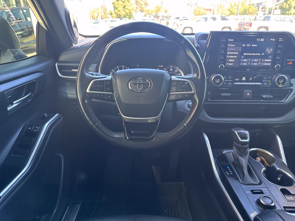 Certified 2022 Toyota Highlander XSE AWD/4WD image 13
