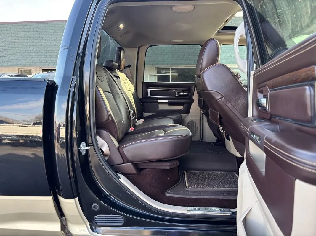 Used 2017 RAM 3500 Laramie Longhorn w/ Convenience Group RWD image 29