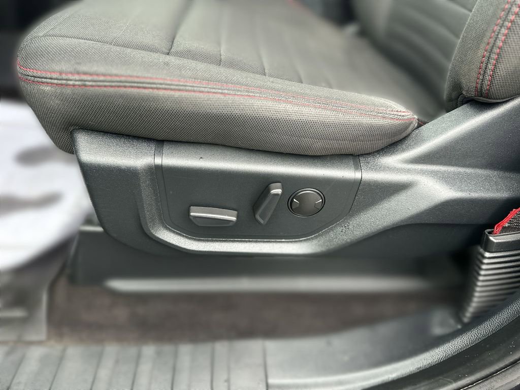 Used 2019 Ford F150 XLT w/ Equipment Group 302A Luxury AWD/4WD image 14