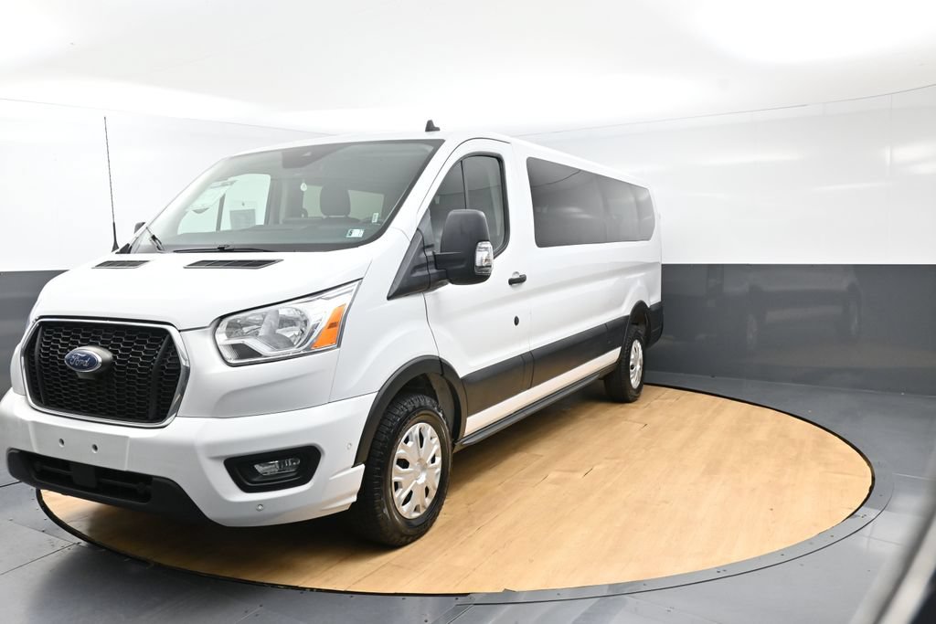 Used 2022 Ford Transit 350 XLT RWD image 4