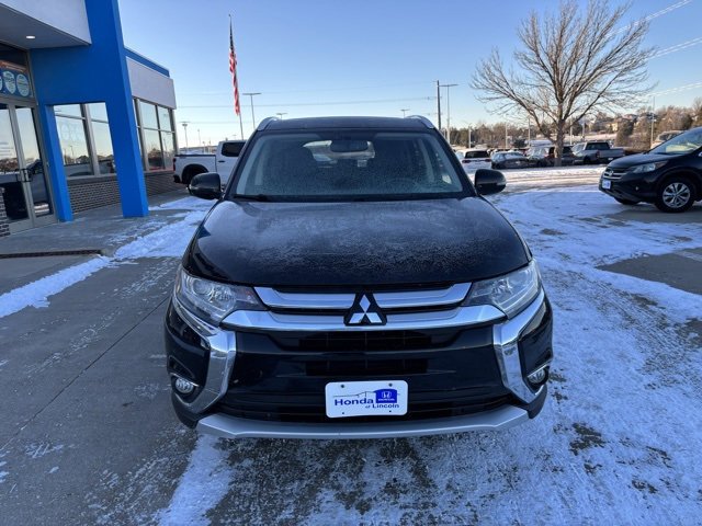Used 2017 Mitsubishi Outlander SEL image 2