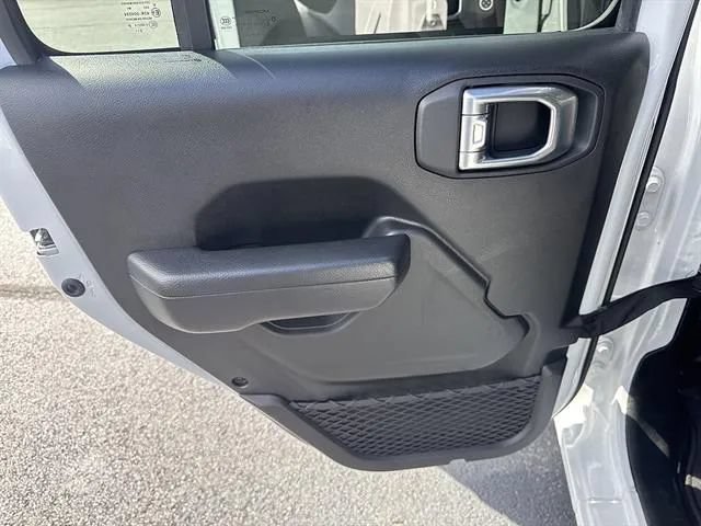 Used 2023 Jeep Wrangler Unlimited Sport AWD/4WD image 14