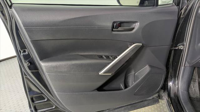 Used 2024 Toyota Corolla Cross LE FWD image 12