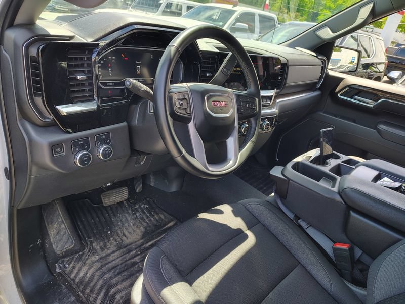 Used 2024 GMC Sierra 1500 Elevation AWD/4WD image 10