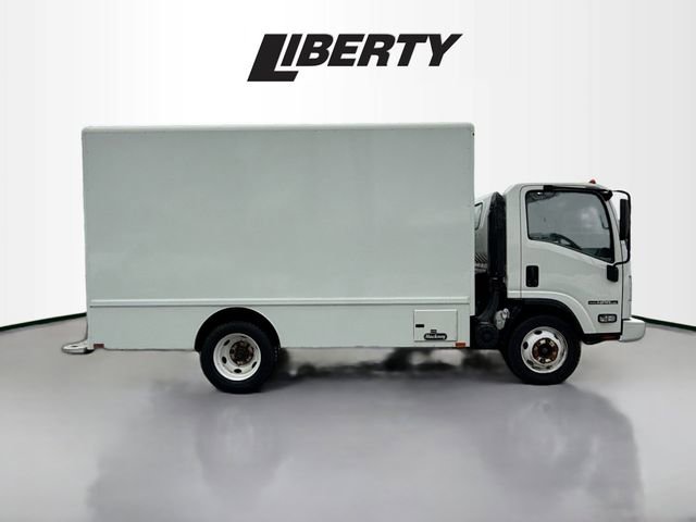 Used 2019 Isuzu NPR HD image 17