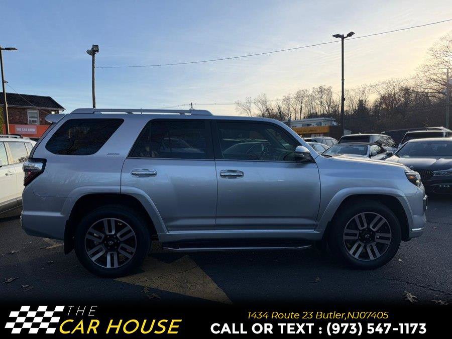 Used 2017 Toyota 4Runner Limited AWD/4WD image 9