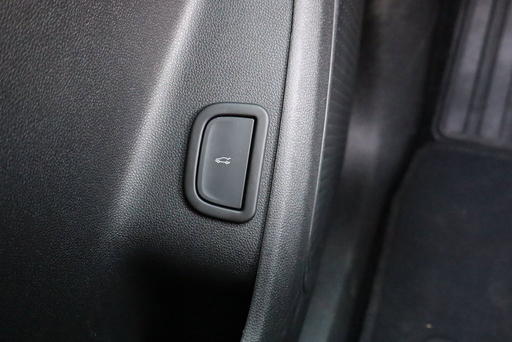 Used 2024 Chevrolet Traverse LS w/ Midnight/Sport Edition image 26