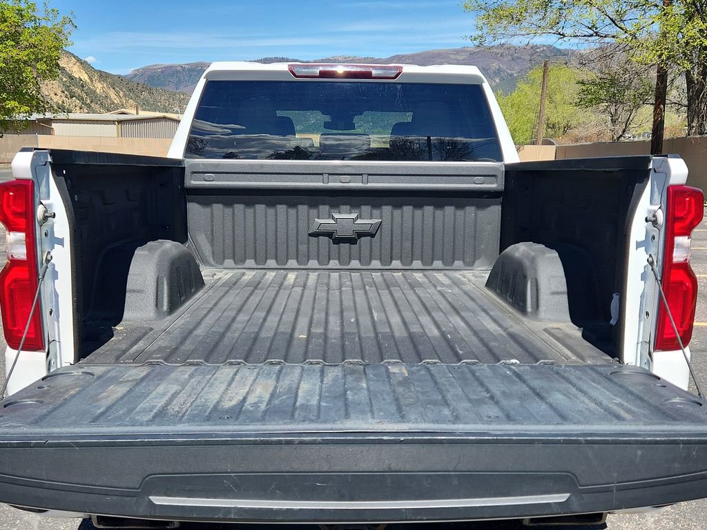 Used 2022 Chevrolet Silverado 1500 RST image 12