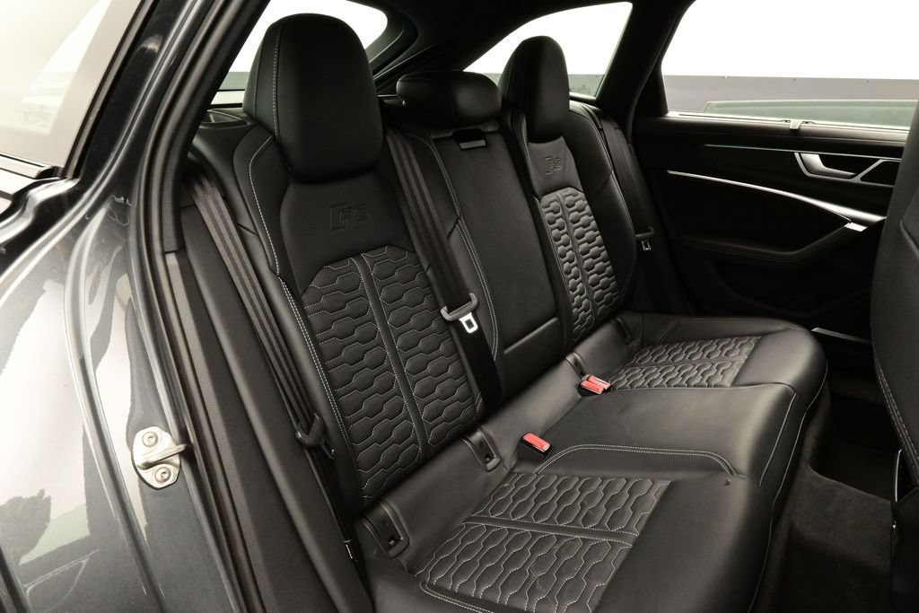 Used 2021 Audi RS 6 w/ Carbon Optic Package AWD/4WD image 16
