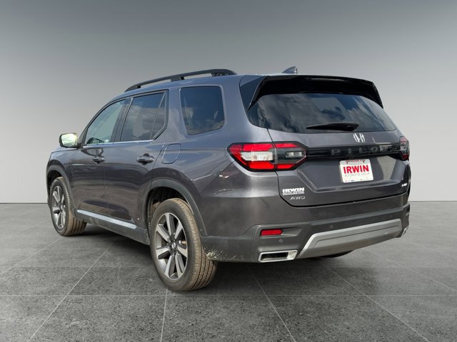 Used 2023 Honda Pilot Elite image 3