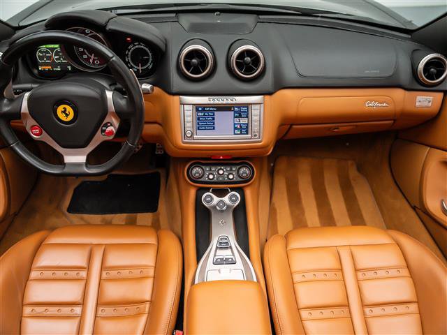 Used 2011 Ferrari California image 30