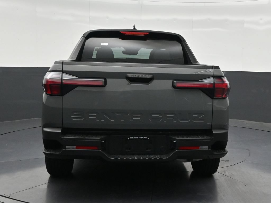 Used 2026 Hyundai Santa Cruz SEL FWD image 4