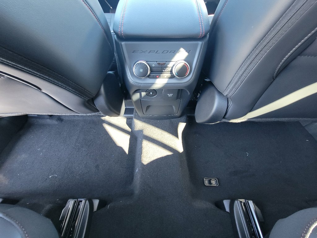 New 2026 Ford Explorer ST-Line w/ ST-Line Street Pack image 33