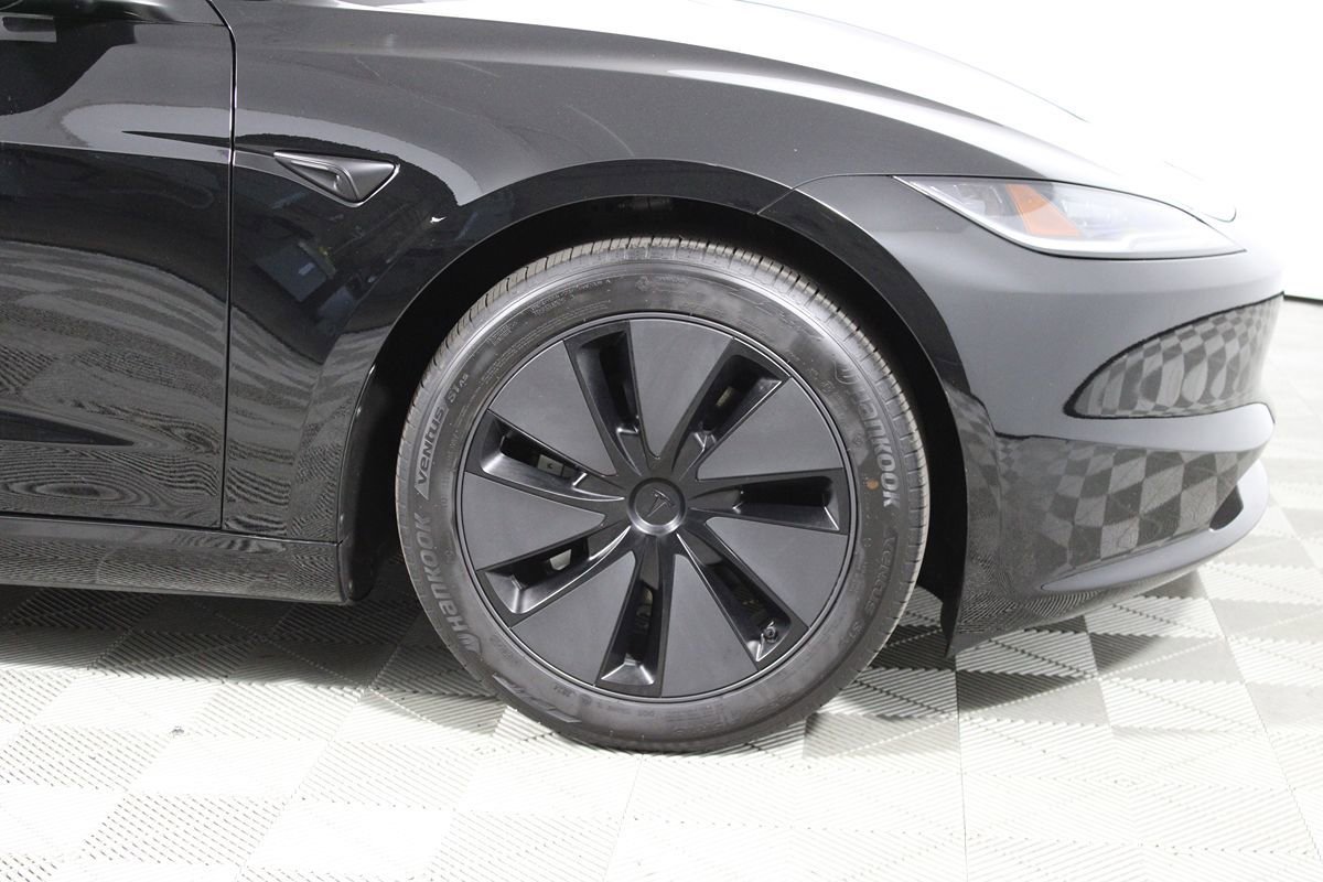 Used 2025 Tesla Model 3 Long Range AWD/4WD image 31
