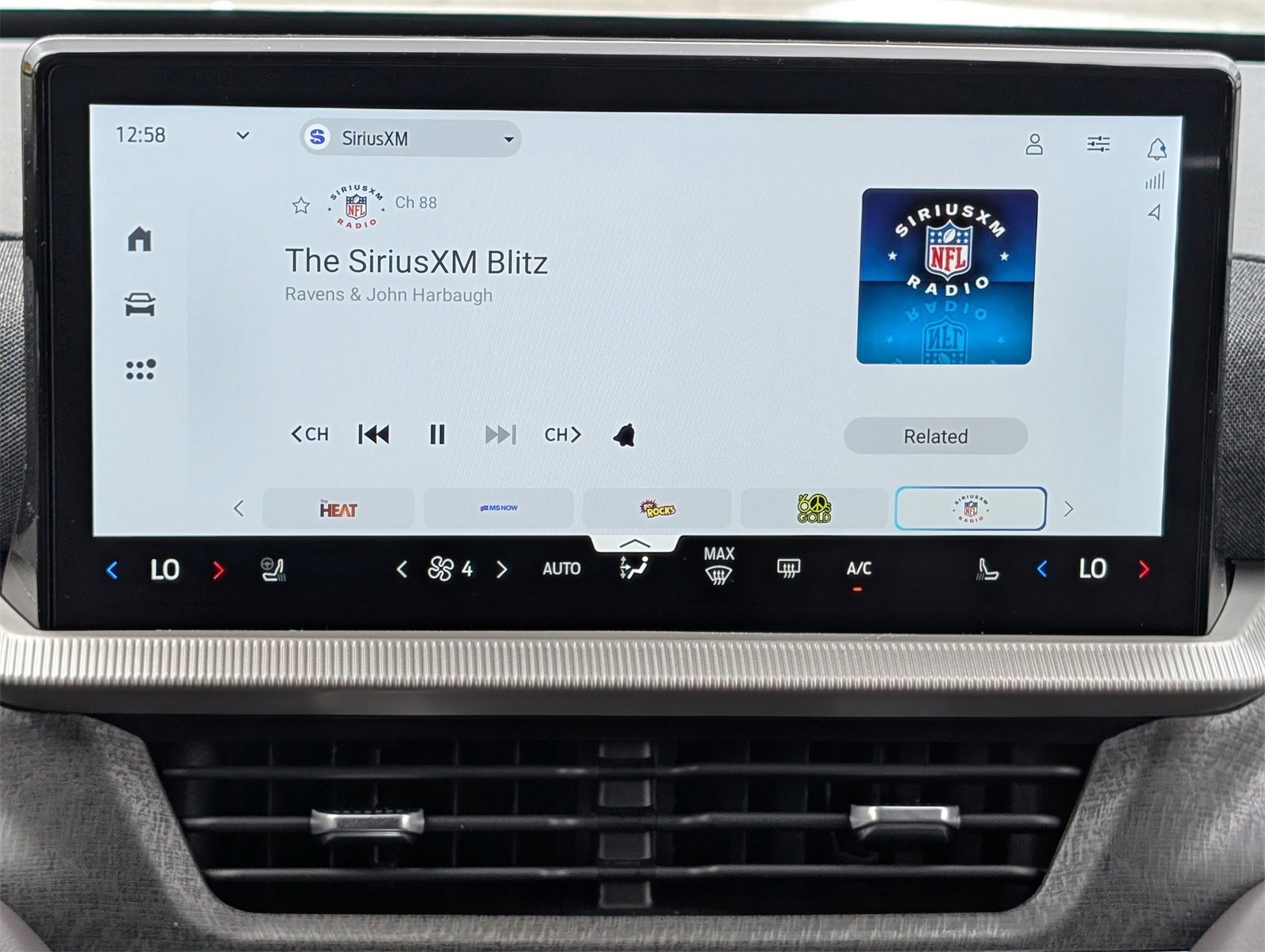 New 2026 Ford Explorer Platinum image 18