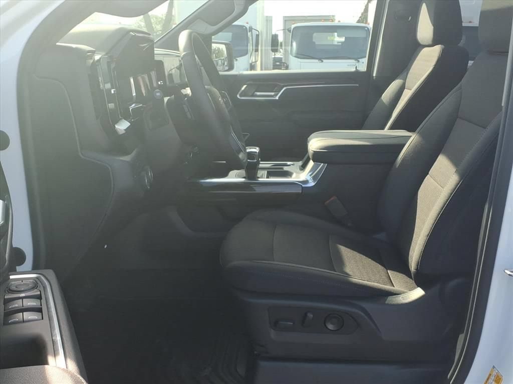 New 2026 Chevrolet Silverado 1500 RST w/ Safety Package AWD/4WD image 17