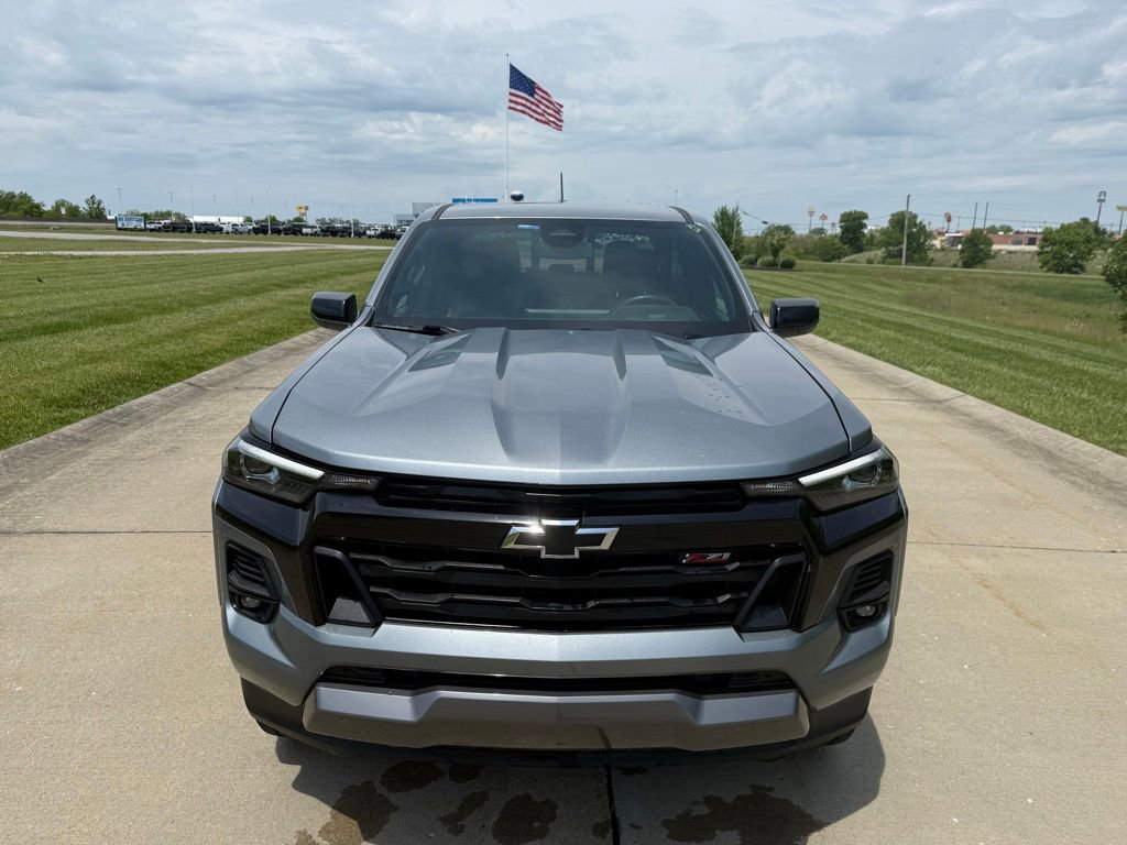 Used 2024 Chevrolet Colorado Z71 w/ Z71 Convenience Package 2 AWD/4WD image 10