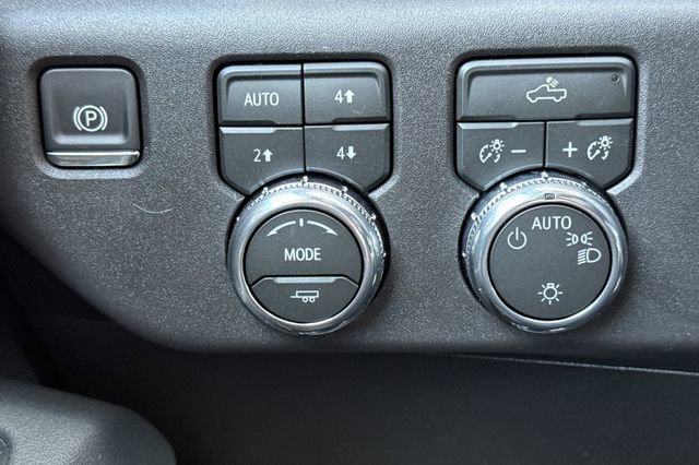 New 2026 GMC Sierra 1500 SLE AWD/4WD image 30