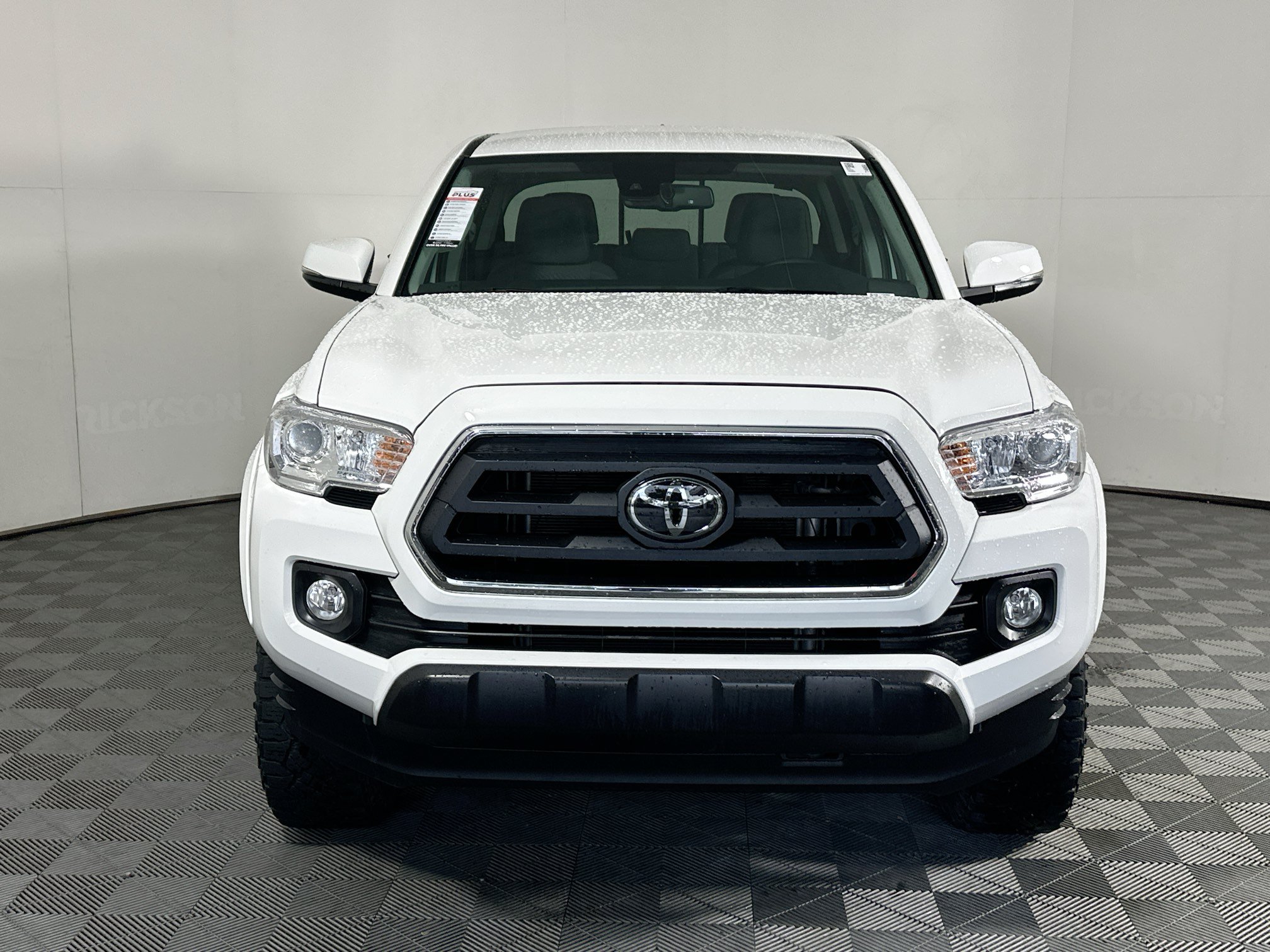 Used 2023 Toyota Tacoma SR5 w/ Technology Package AWD/4WD image 8