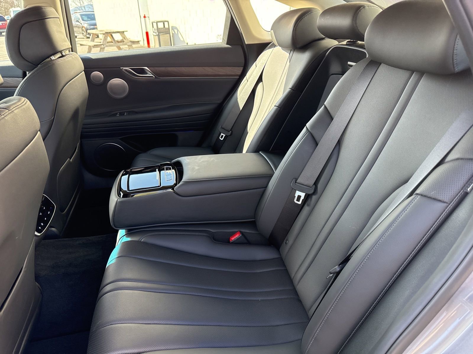 Used 2025 Genesis G80 2.5T Advanced image 14