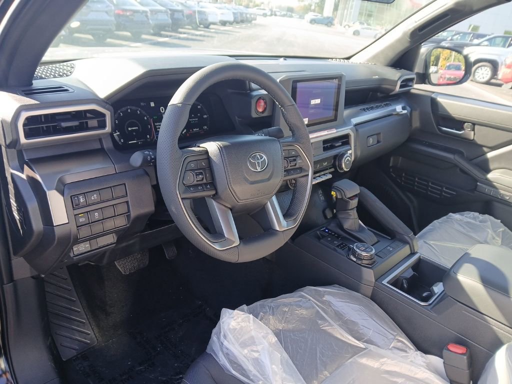 New 2025 Toyota Tacoma TRD Off-Road image 5