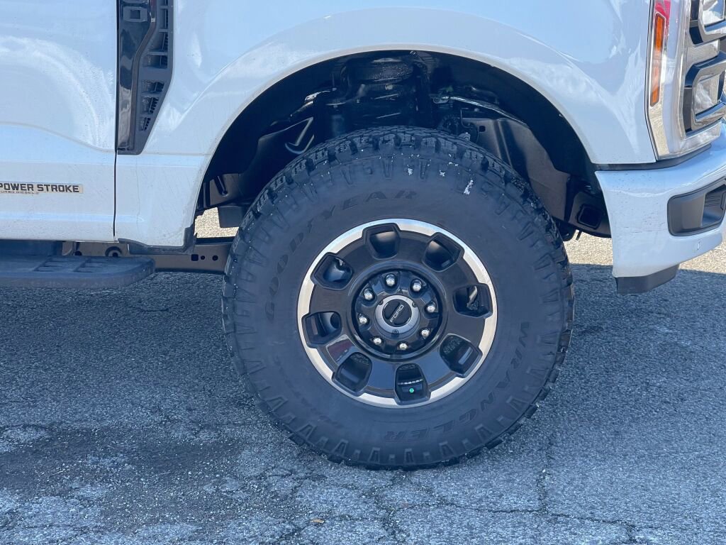 New 2026 Ford F250 Lariat w/ Tremor Off-Road Package image 18