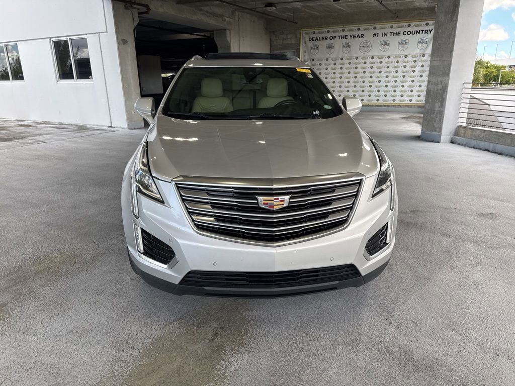 Used 2018 Cadillac XT5 Premium Luxury image 3