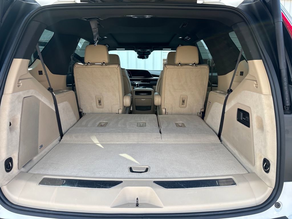 Used 2023 Cadillac Escalade Premium Luxury image 54